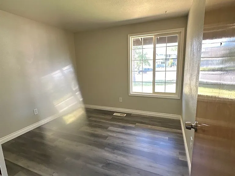 4321 Myrtlewood Dr — Photo 24