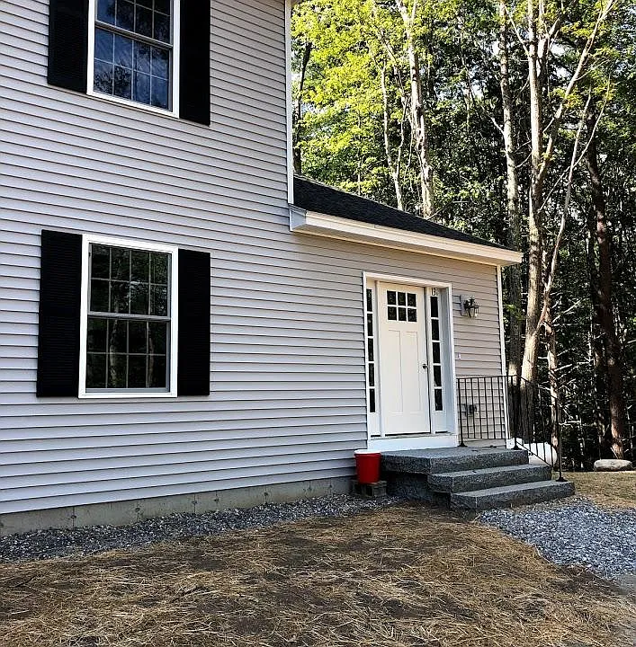 Exterior Front. More plants have been added since this pic was taken.
