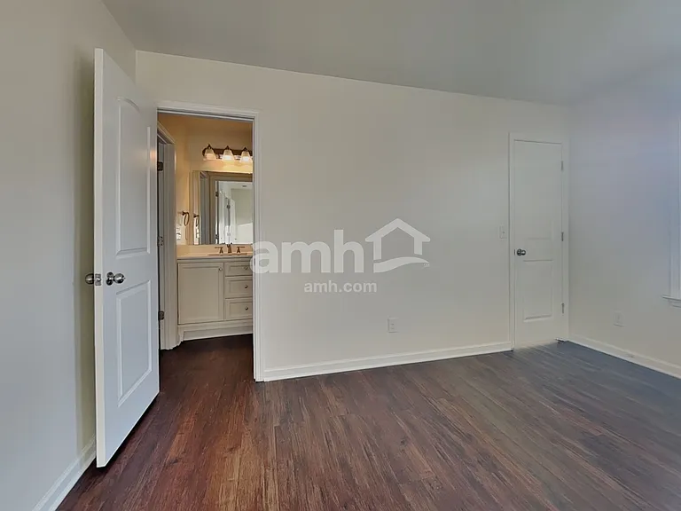 12851 Clydesdale Dr — Photo 17