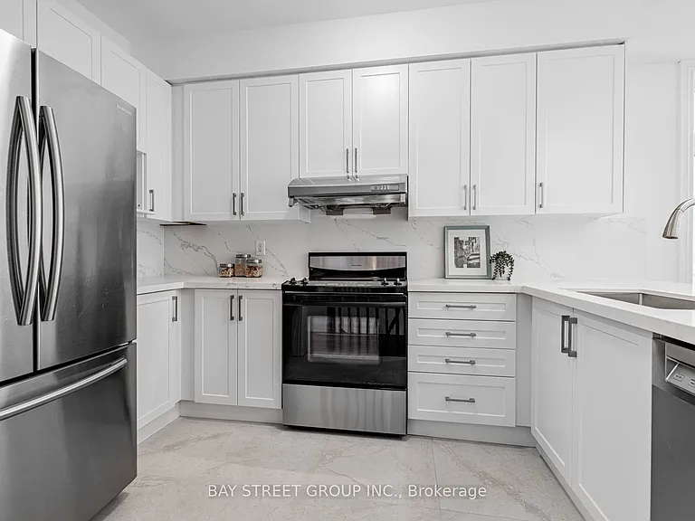 35 William Poole Way — Photo 15