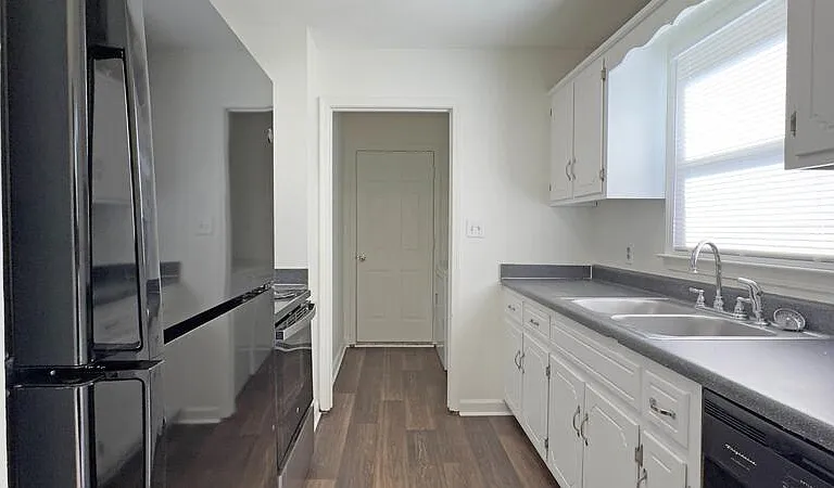 613 Joshua Dr — Photo 9