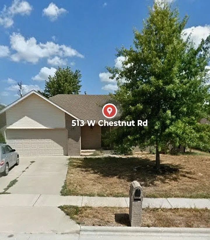 513 W Chestnut Rd — Photo 1