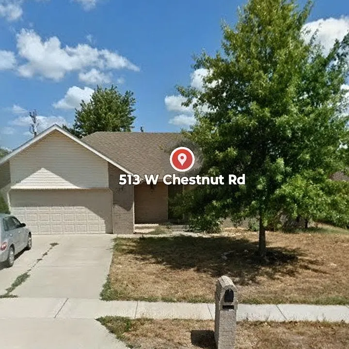 513 W Chestnut Rd