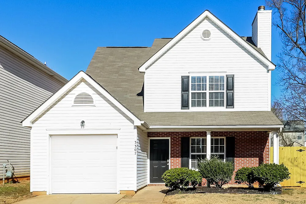 3 bed, 2.5 bath, 1632 sqft, $2,005 — Photo 1