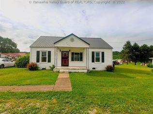 2201 1st St, Culloden, WV 25510