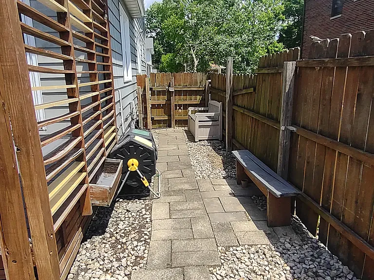 220 Monteray Ave — Photo 47
