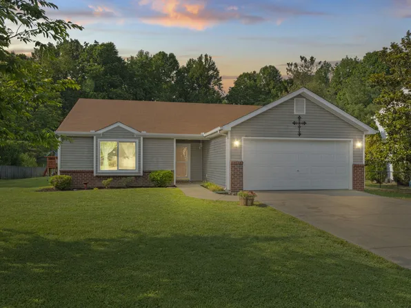 1015 Chelsea Dr, Goodlettsville, TN 37072