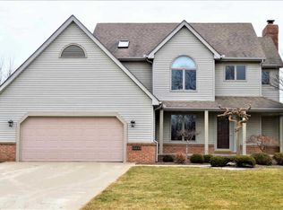 66640 Deerwood Ln, Washington, MI 48095