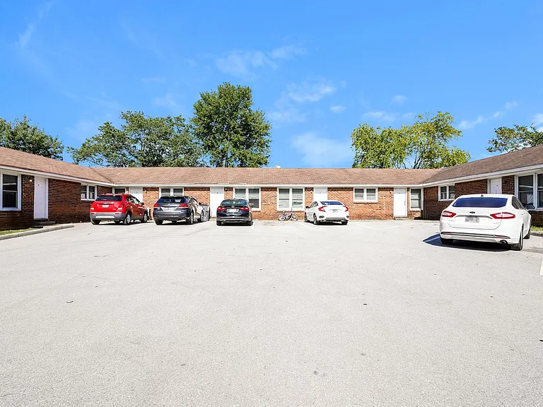 500 Skyline Dr Unit 16 — Photo 18
