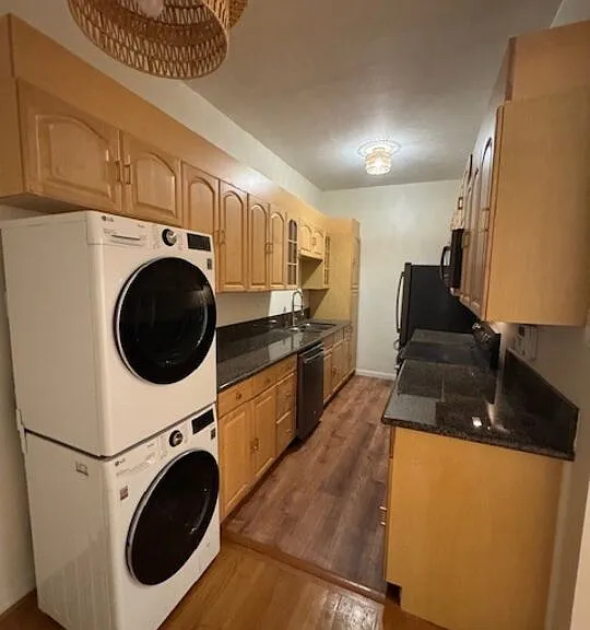 340 N Oakhurst Dr #103 — Photo 8
