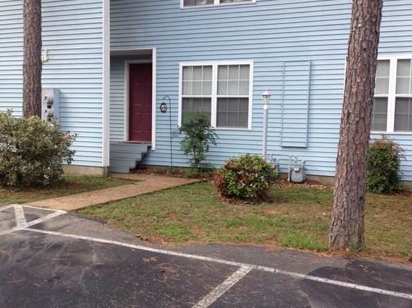 15 Pivot Rock Rd #D