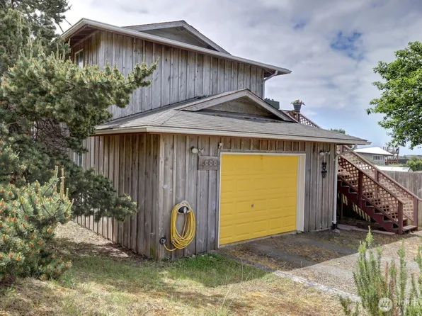 1000 346th Place, Ocean Park, WA 98640