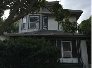 5825 W Walton St, Chicago, IL 60651