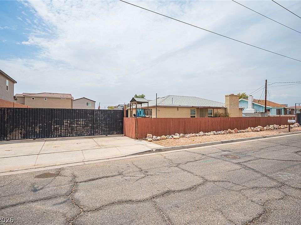 1st image of 5841 Dodd St