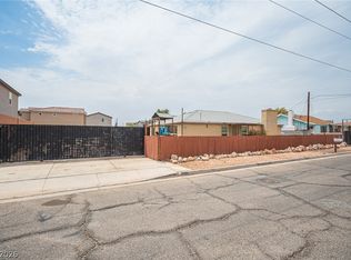 5841 Dodd St, Las Vegas, NV 89122