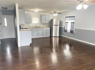 230 N Marnico Ln, Jacksonville, IL 62650