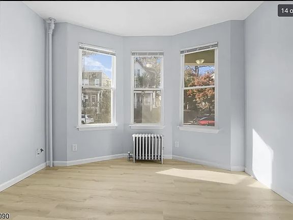 2nd image of 38 Franklin Ave APT 1R