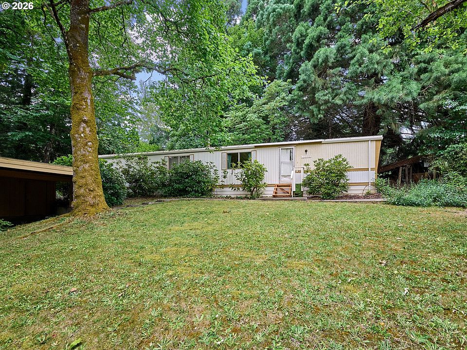 1st image of 22069 Erica Dr NE