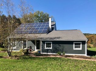 8264 Spinnerstown Rd, Zionsville, PA 18092