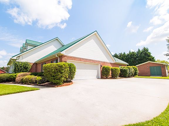 Side Entry Garage