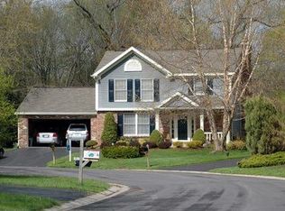 88 Inglesid Ln, Liverpool, NY 13090