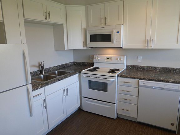 3rd image of 2111 E 3300 S APT F