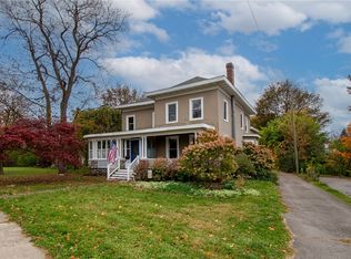 35 E Main St, Clifton Springs, NY