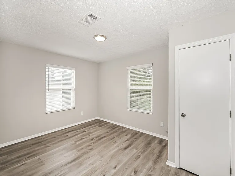 807 General Barksdale Dr — Photo 13