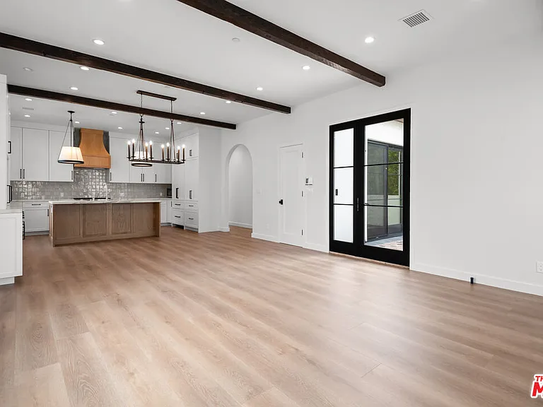 930 Lincoln Blvd #B — Photo 5