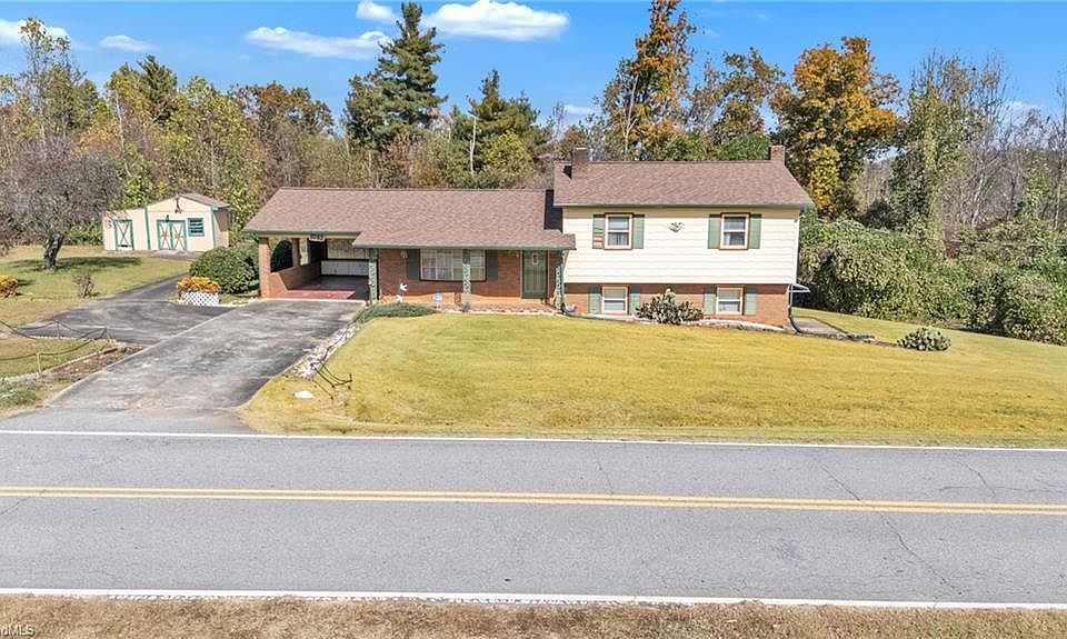 1st image of 1083 Fairplains Rd