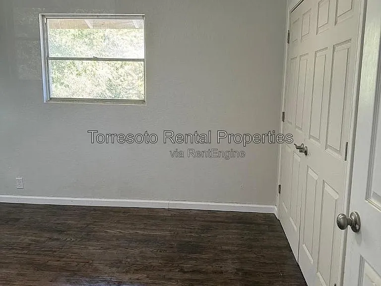 152 Shadwell Dr #D — Photo 8
