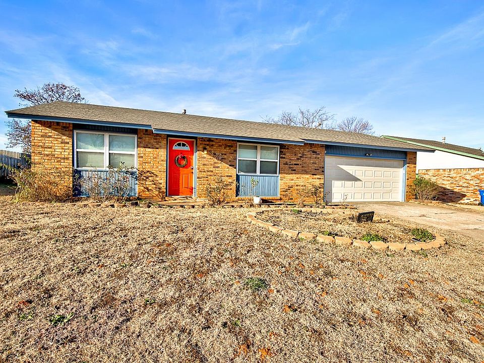 1st image of 3202 Hillcrest Dr