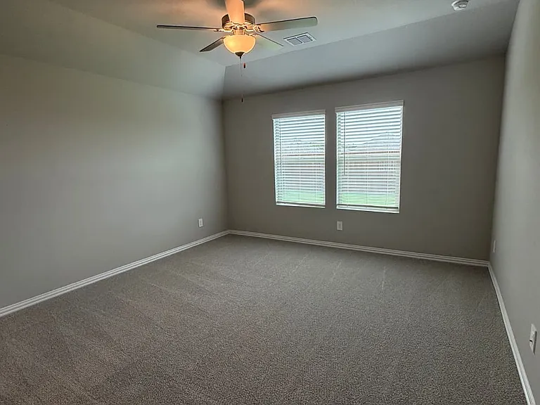3806 High Valley Dr — Photo 7
