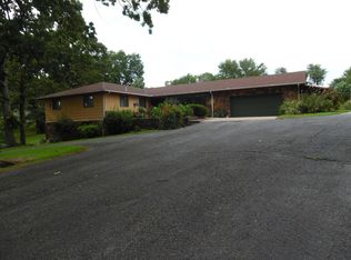 507 W 15th St, Cassville, MO 65625