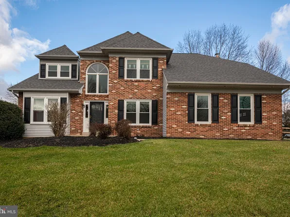 475 Shakespeare Dr, Collegeville, PA 19426