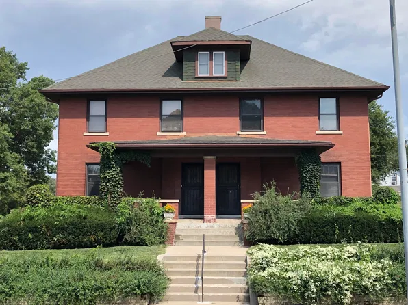 1022 Arbor St, Omaha, NE 68108