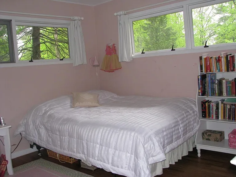 1206 S Longwood Dr — Photo 10