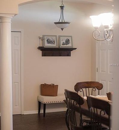 3rd image of 617 Cypress Oak Cir