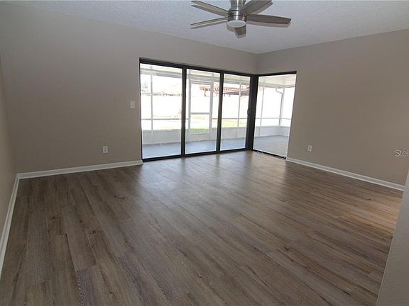 2nd image of 10304 Bramblewood Pl
