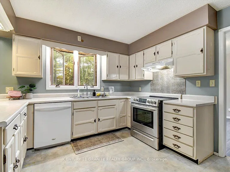 4 Maxwell Settlement Rd #1 — Photo 16