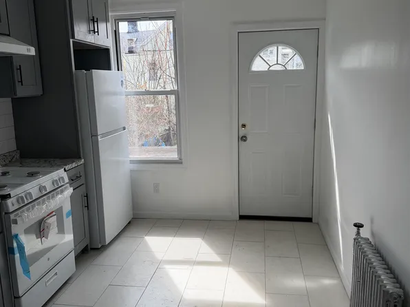 419 4th St, Union City, NJ