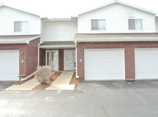 1913 Riverside Dr, Green bay, WI 54313