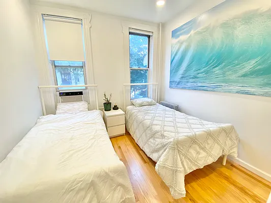 Rented by Capri Jet Realty Corp | media 1