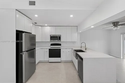 4530 SW 143rd Pl #4530 Photo 1