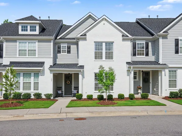 108 Etteinne Garden Ln, Wake Forest, NC 27587