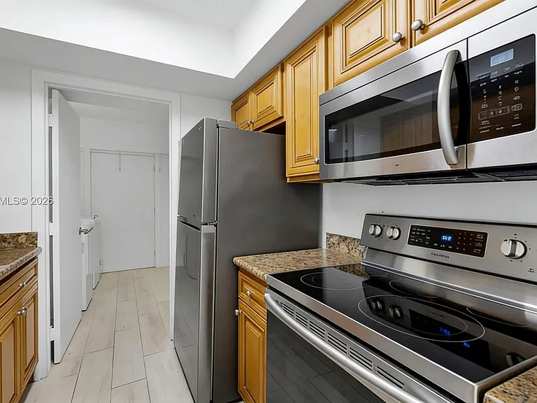 5760 Rock Island Rd #321 — Photo 9