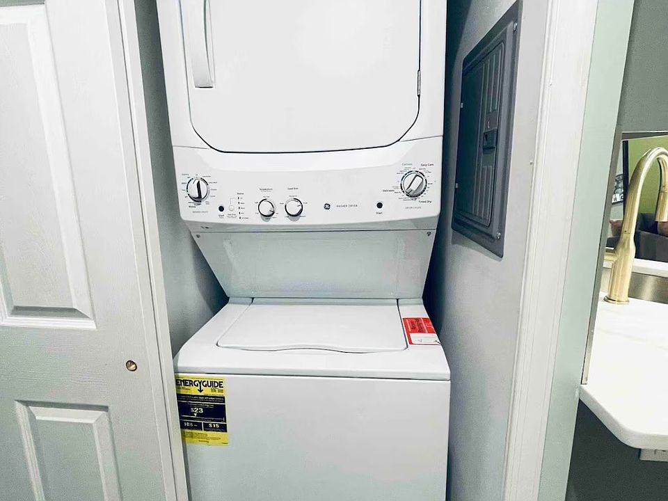 2nd image of 350 S 16th St #2F