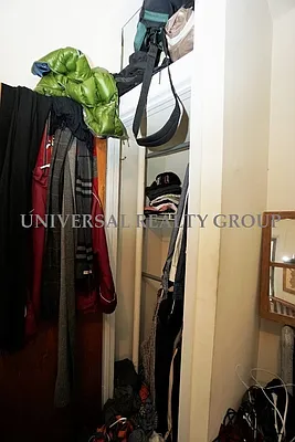 Rented by Universal Realty Group | media 19