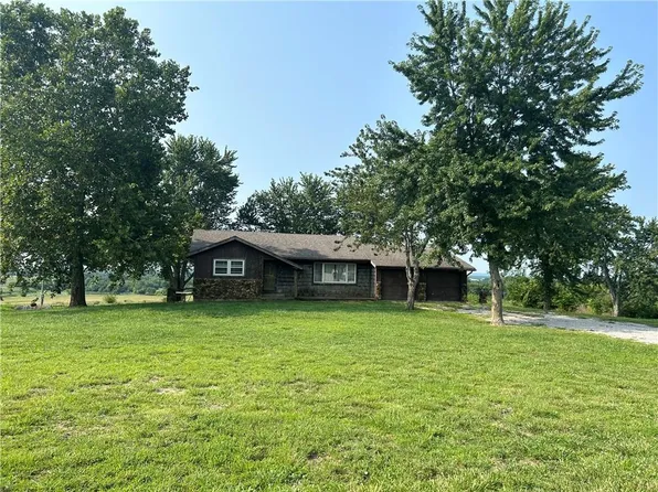 19121 E 500th Rd, Prescott, KS 66767