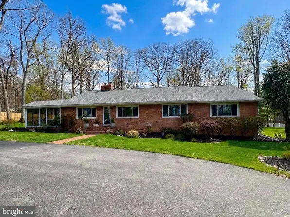 4318 Pinetree Rd, Rockville, MD 20853